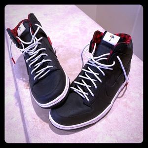 Nike sneakers/ boots, size 12 men’s US, worn once